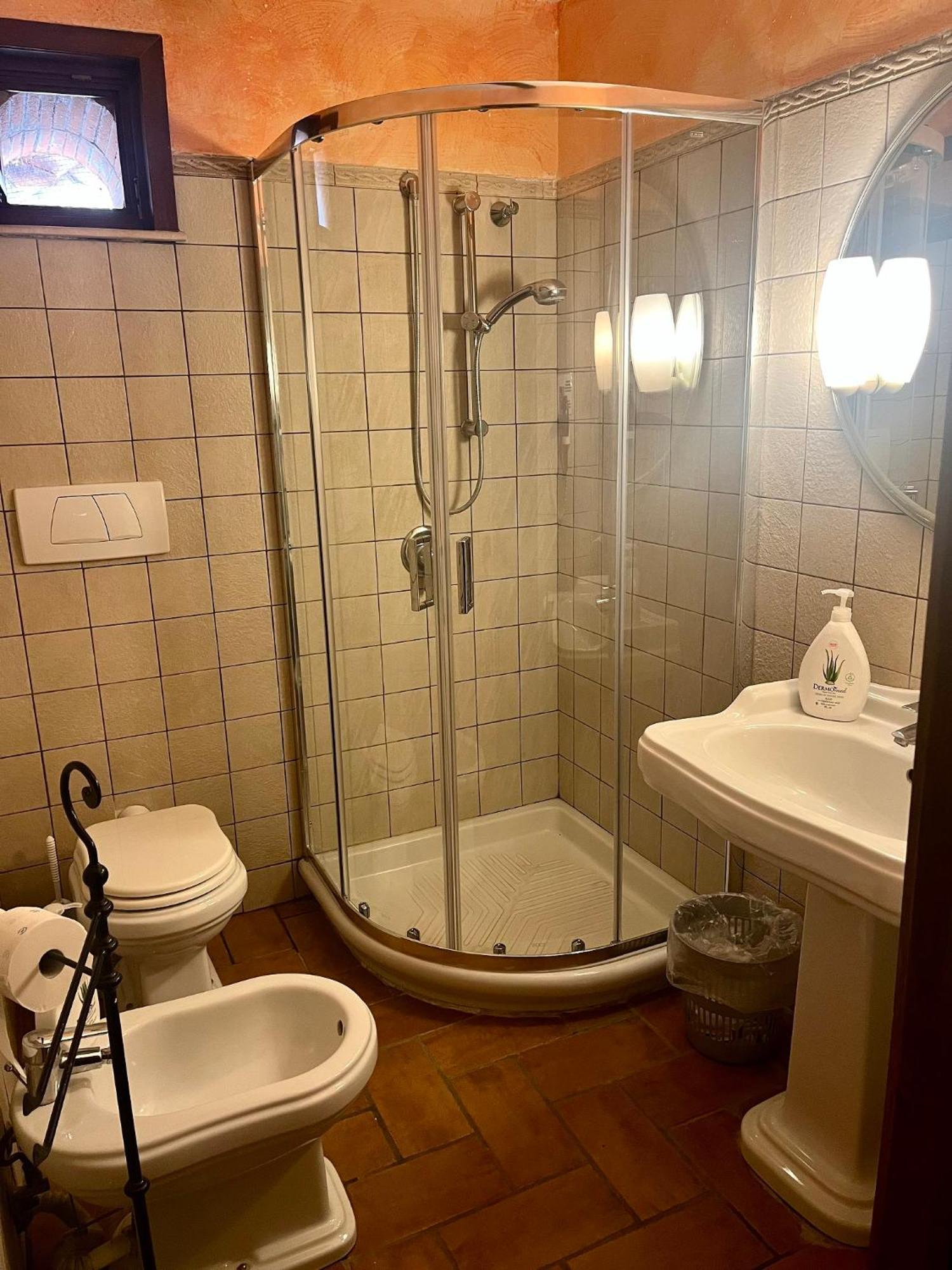 Albergo Diffuso Locanda Specchio Di Diana Nemi Rum bild